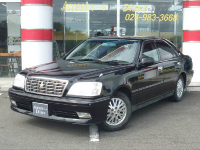 クラウン　ロイヤルサルーン　4WD　マルチナビ